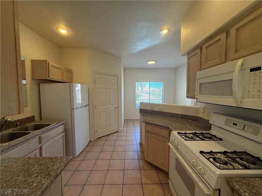 10108 Benjamin Nicholas Pl #104