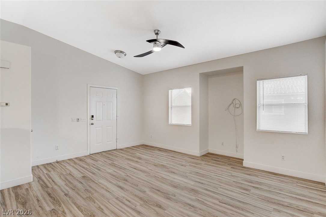 2052 Quarry Ridge St #201 - Photo 4 of 25
