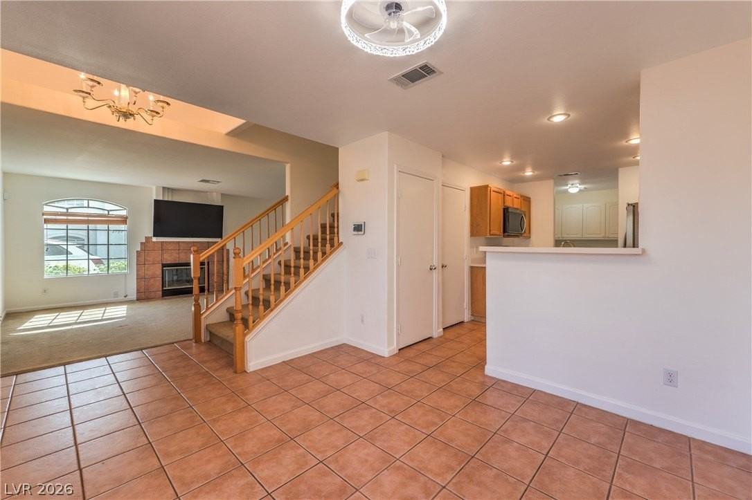 8136 Autumn Star Ave - Photo 6 of 17
