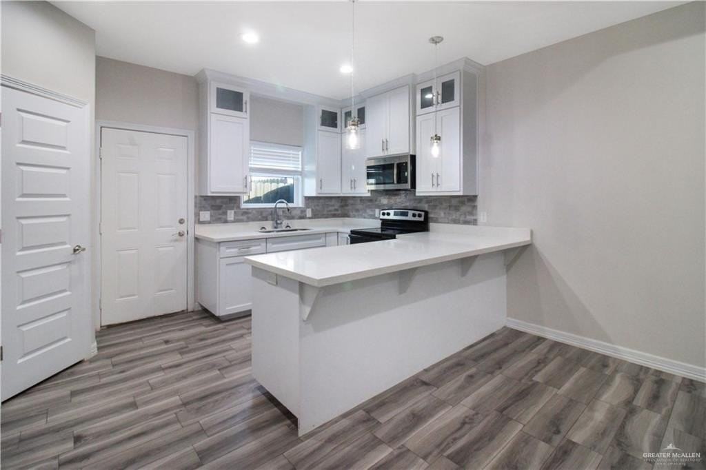 1634 Playa Dr #4 - Photo 2 of 10