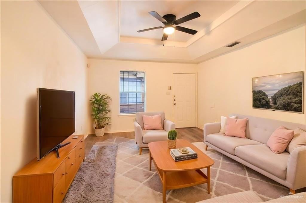 1308 Prosperity Dr #C - Photo 3 of 11