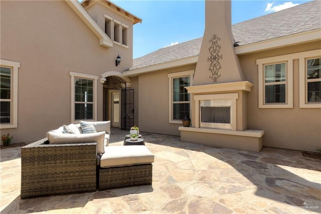 4404 Ensenada Ave - Photo 3 of 24