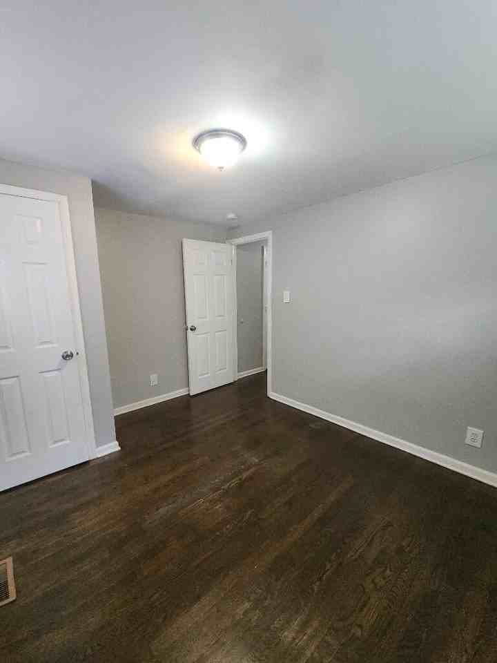 3606 E 9th Ave - Photo 5 of 13