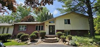 2838 Birchena Cres - Photo 1 of 1