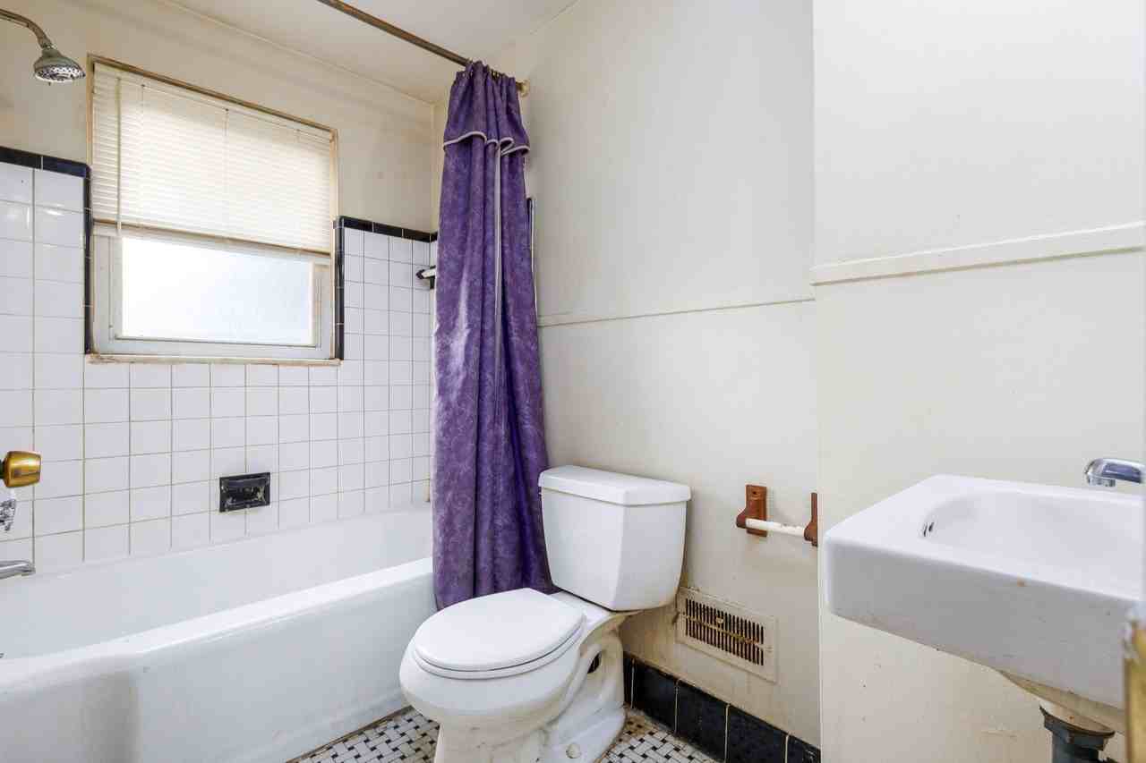 18434 Kelly Rd - Photo 3 of 10