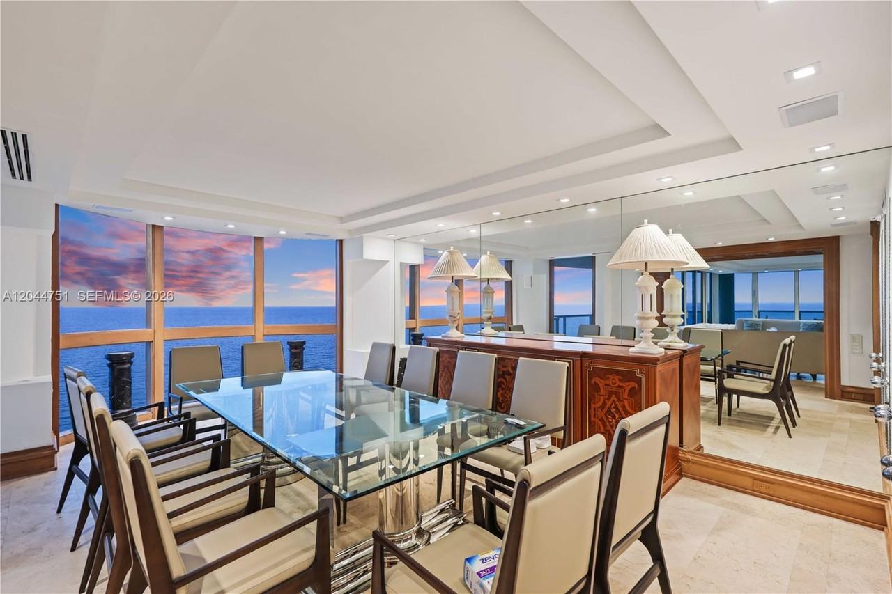 5025 Collins Ave #1103 - Photo 4 of 8