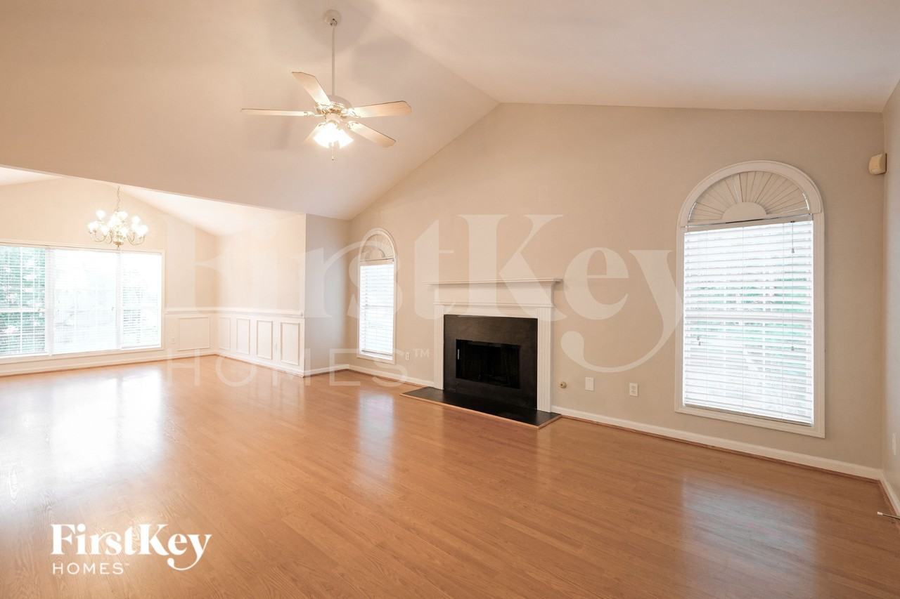3810 Riversong Dr - Photo 5 of 19