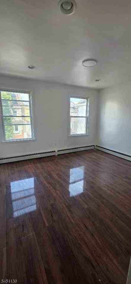9 Brown Ave - Photo 3 of 6