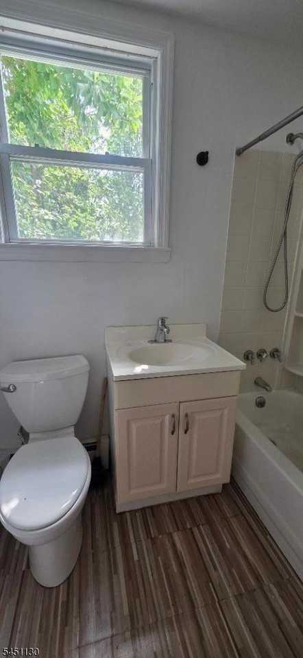 9 Brown Ave - Photo 6 of 6