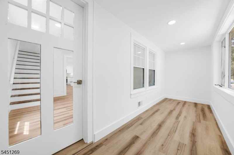 21 Morris Rd - Photo 3 of 36