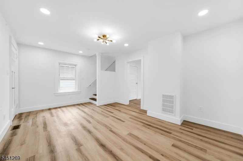 21 Morris Rd - Photo 6 of 36