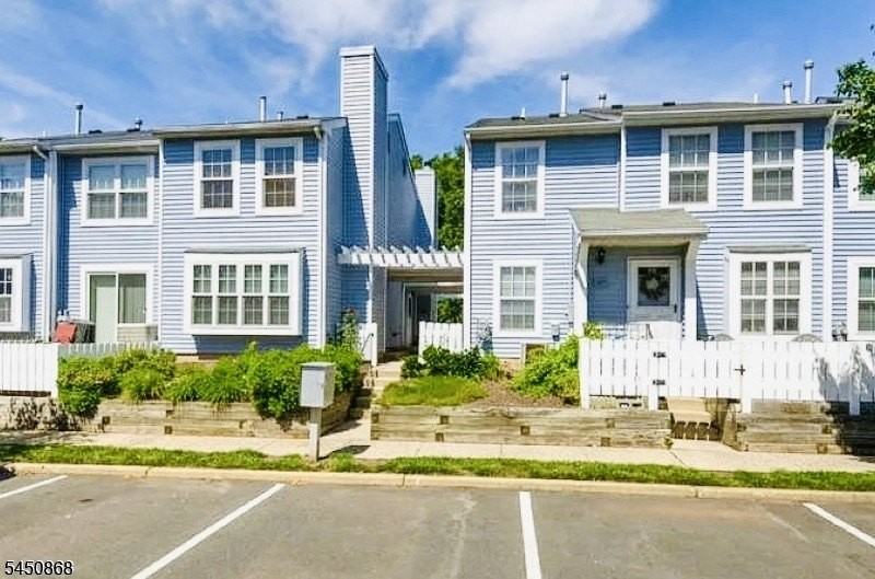 111 Almond Dr #111 - Photo 2 of 22