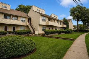 featured image of 156 Liberty St #8