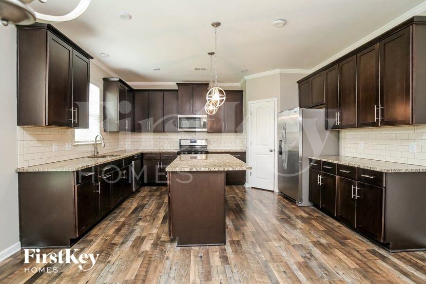 38 Maple Grove Dr - Photo 5 of 15