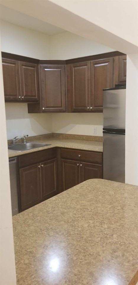 264 9th St #4D - Photo 5 of 8