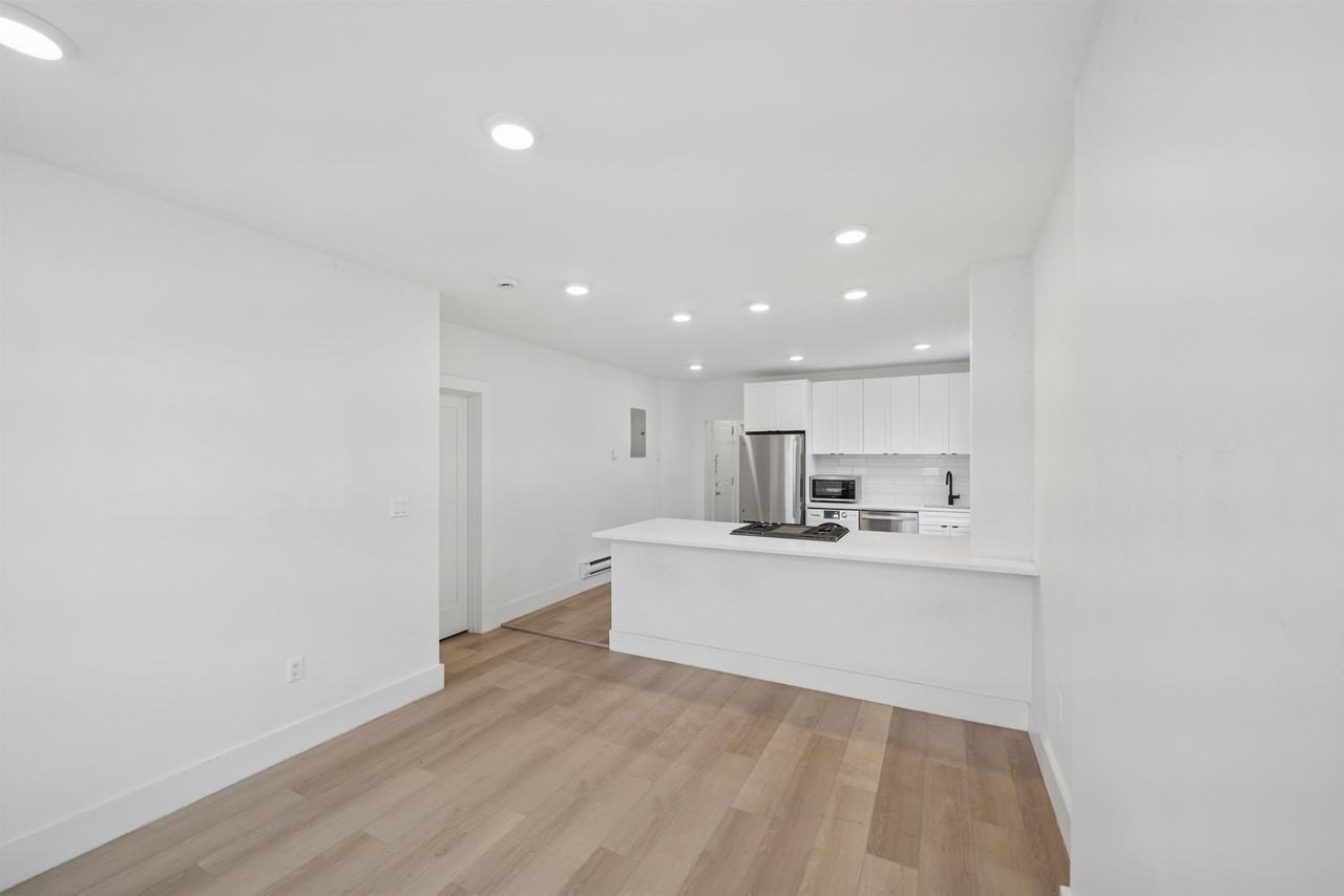 1327 Willow Ave #3 - Photo 5 of 15