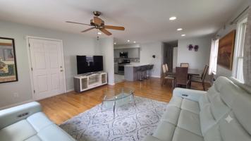 featured image of 1200 44th St #1