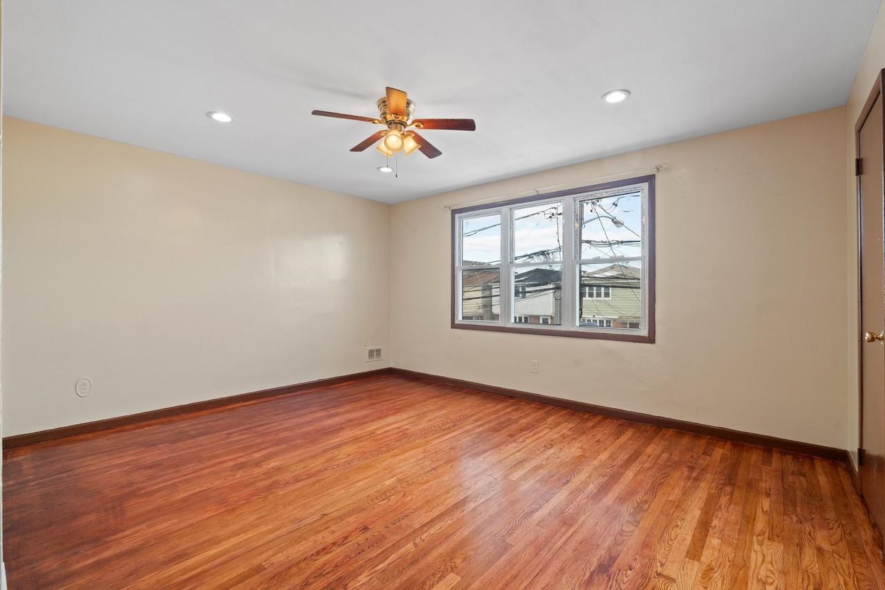 387 Cator Ave #2 - Photo 3 of 14