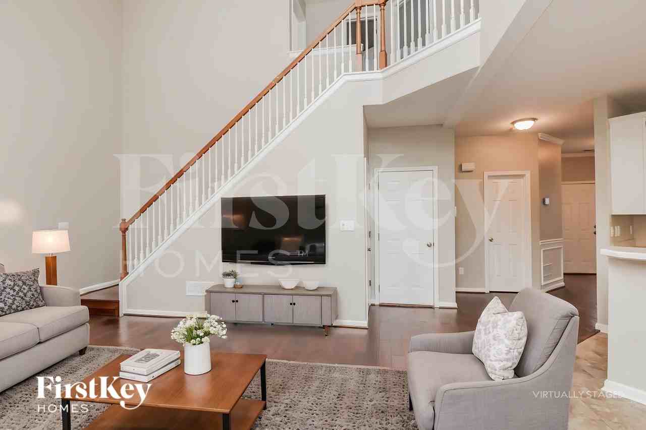 2658 Chandler Grove Ct - Photo 3 of 18