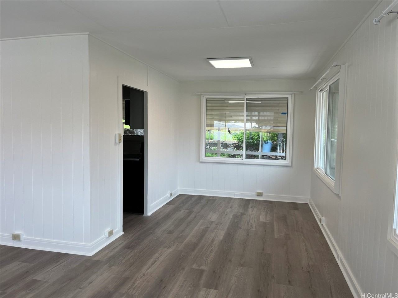 1341 Ekaha Ave - Photo 4 of 14