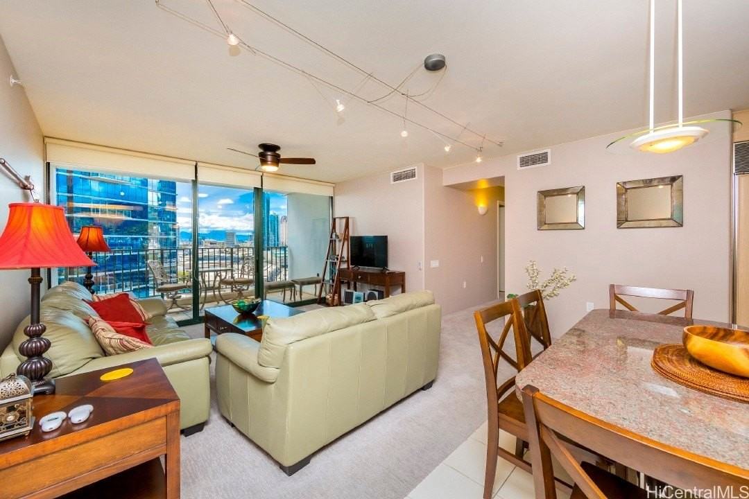 88 Piikoi St #1402 - Photo 2 of 15