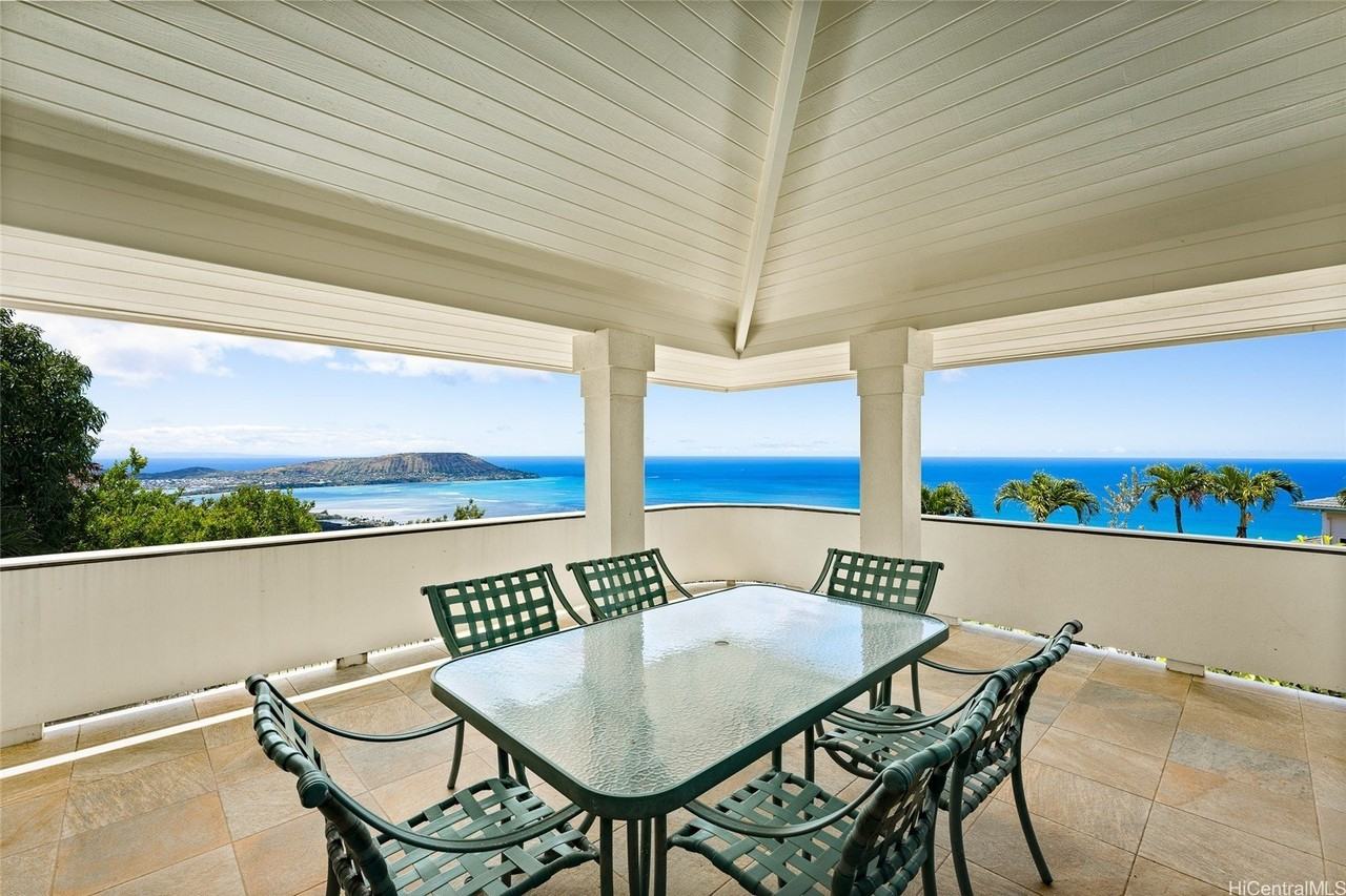 771 Kaulana Pl - Photo 7 of 25