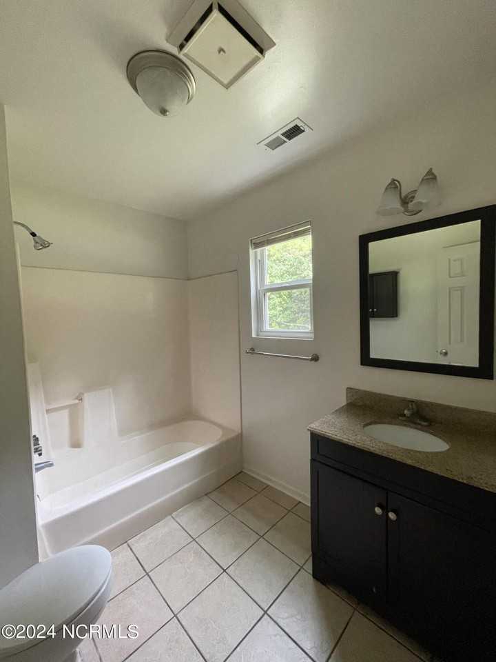 249 Cordell Cir - Photo 6 of 6