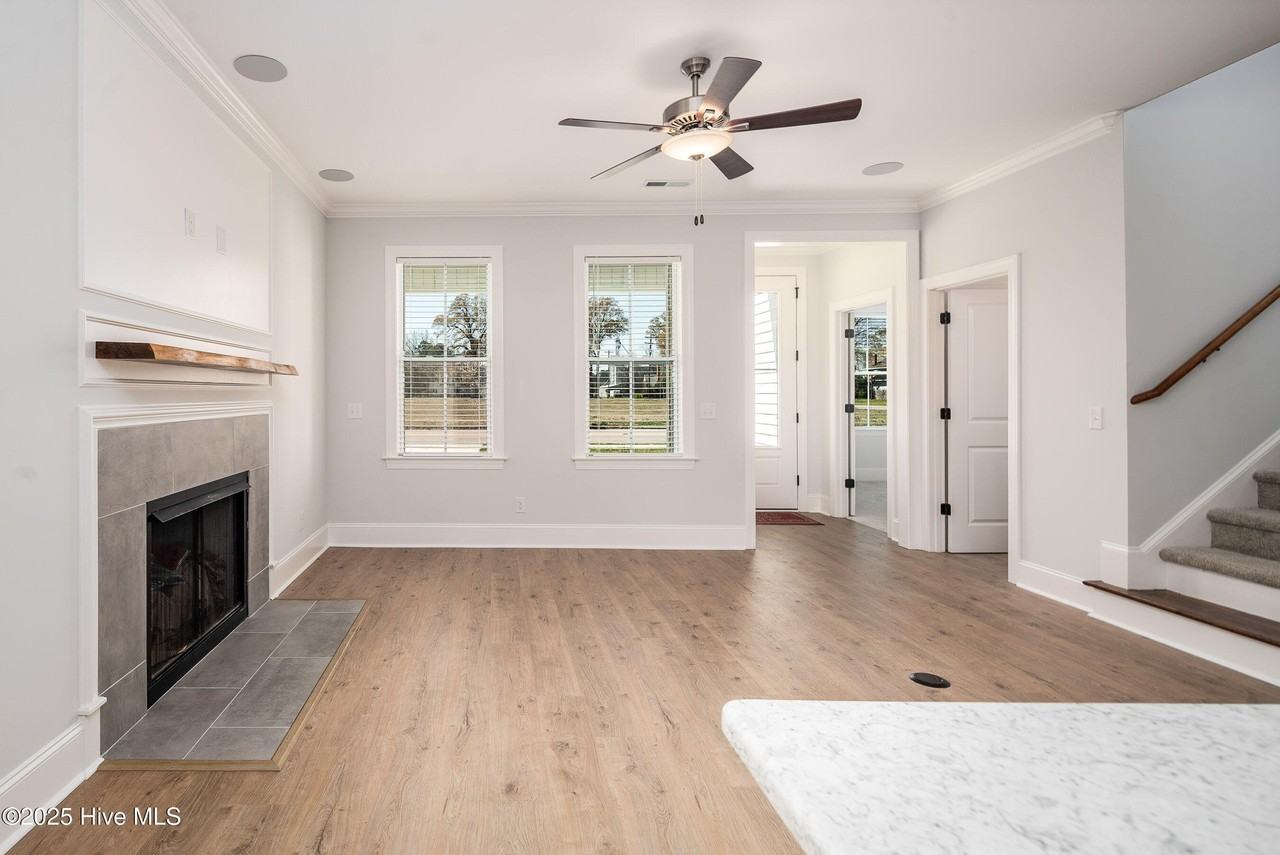 3842 W Wilson St - Photo 5 of 50