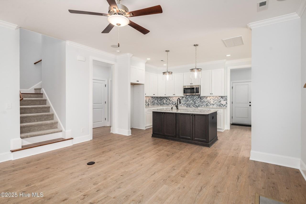 3842 W Wilson St - Photo 6 of 50