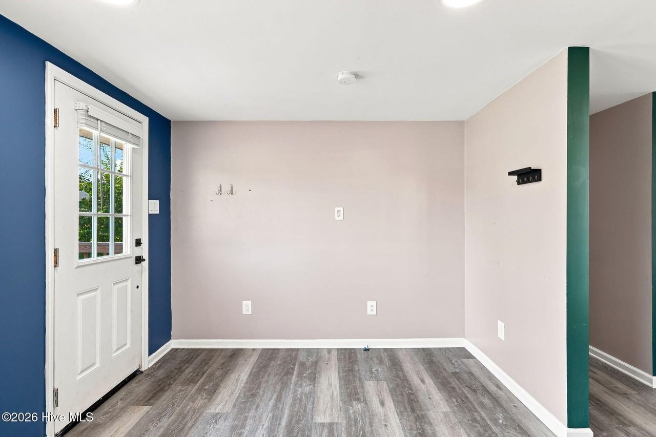 3065 Nc Highway 55 W - Photo 4 of 34