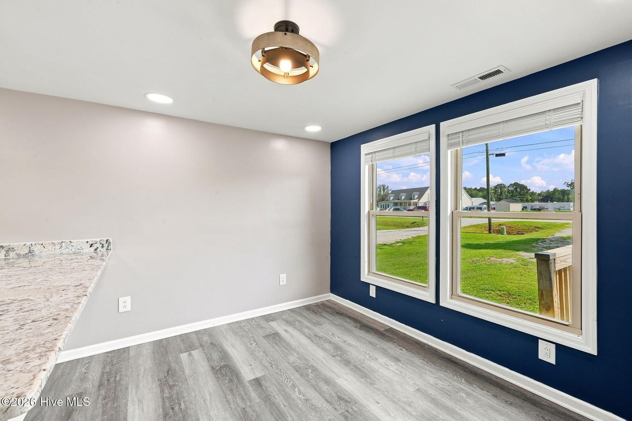 3065 Nc Highway 55 W - Photo 6 of 34