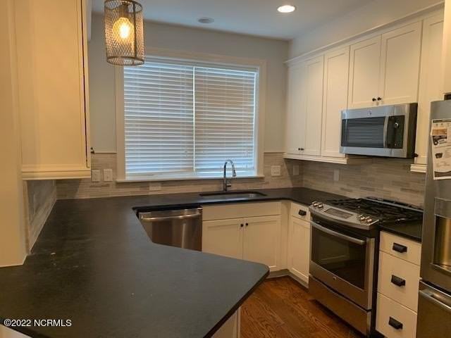 25 Brownstone Ln - Photo 2 of 18