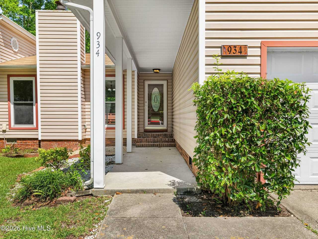 934 Welsh Ln - Photo 4 of 32