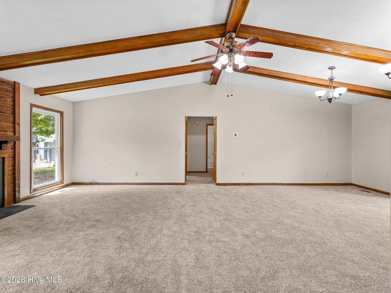 934 Welsh Ln - Photo 7 of 32