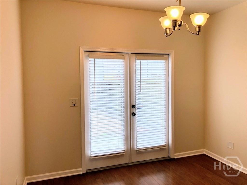 127 Red Maple Dr - Photo 6 of 17