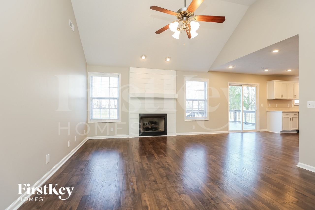 2792 Ridgepole Dr - Photo 3 of 15