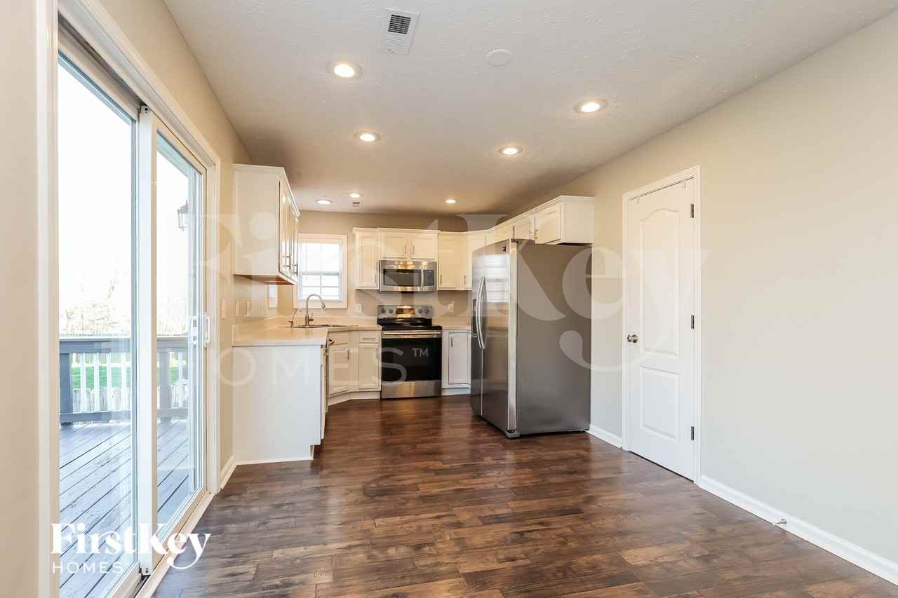 2792 Ridgepole Dr - Photo 5 of 15