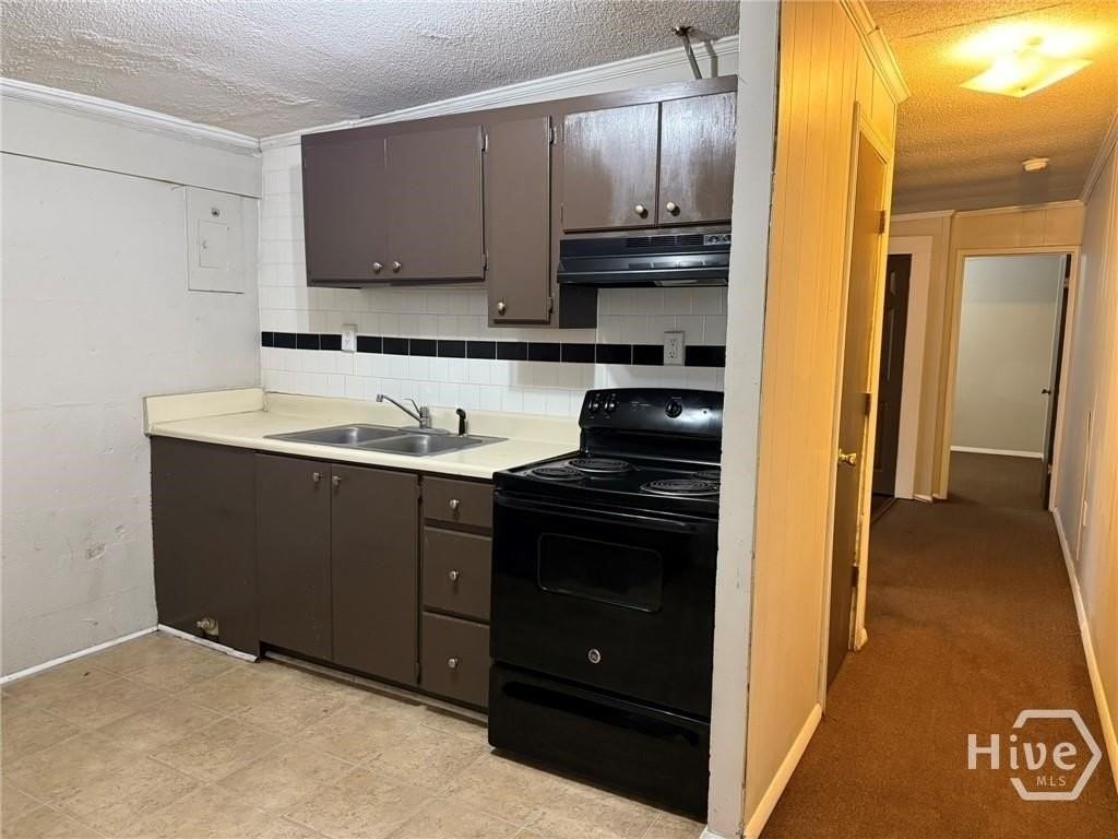 317 Strickland St - Photo 5 of 10