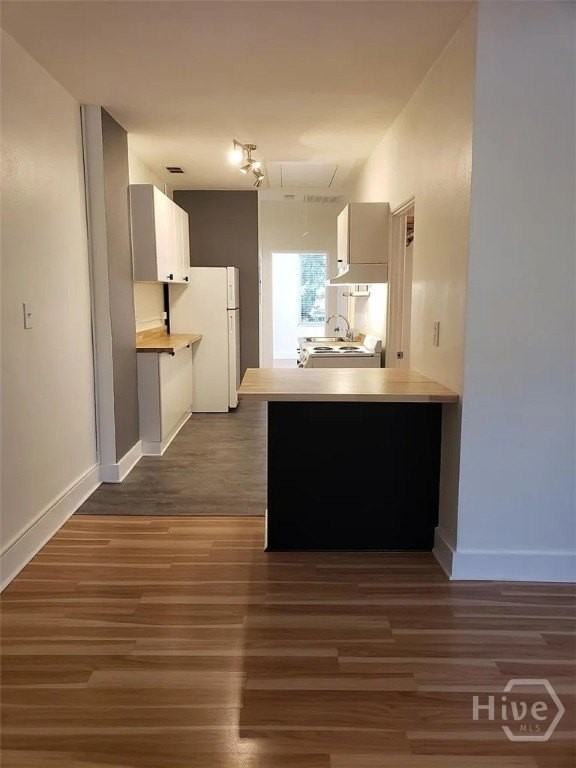 730 E Henry St - Photo 5 of 12