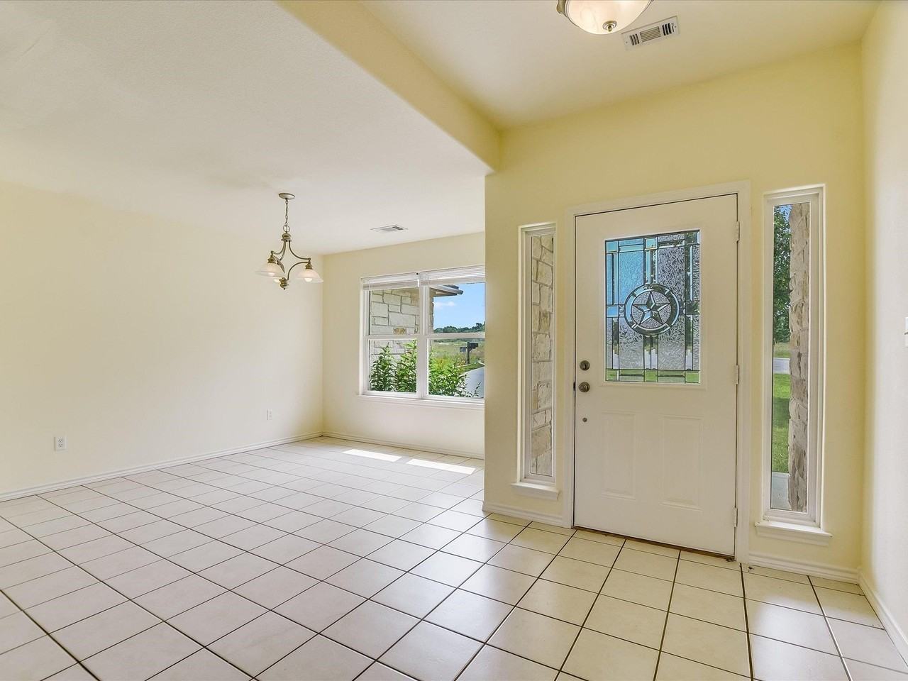 106 Bridalwood Ct - Photo 4 of 20