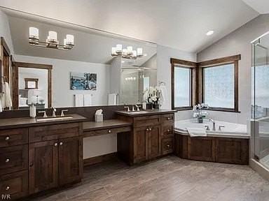 766 Rosewood Cir - Photo 7 of 10