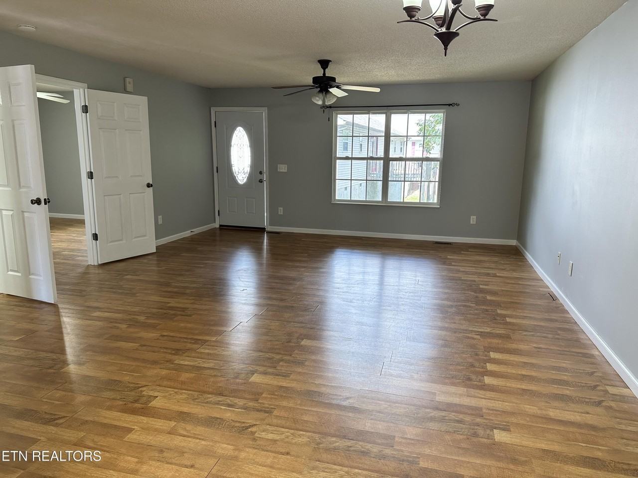 2914 Patrick Ave #B - Photo 3 of 14