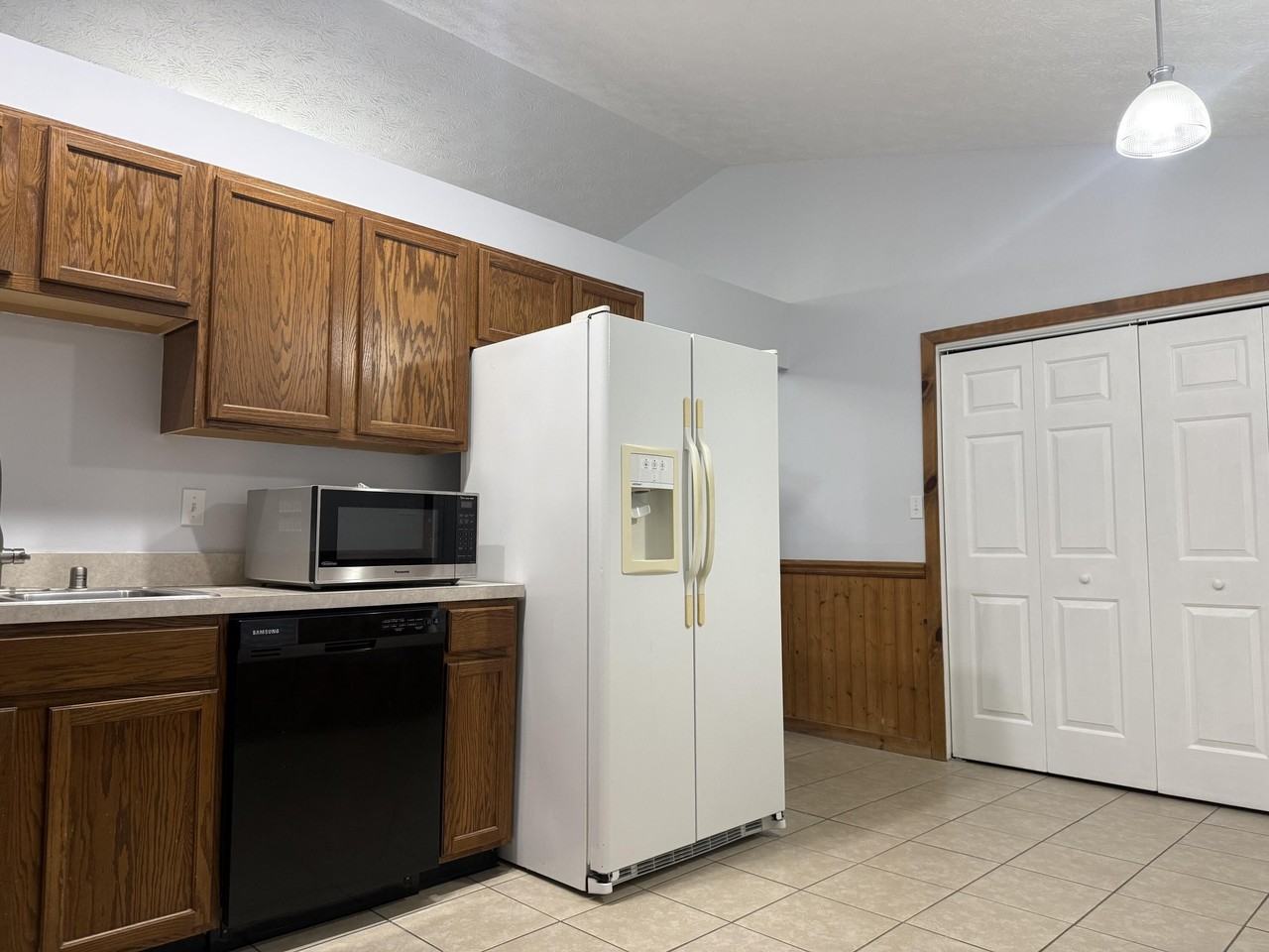2137 Call Dr - Photo 7 of 13