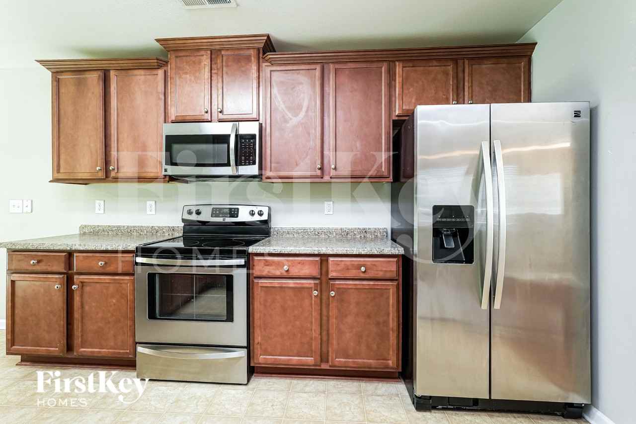 1509 Cavendish Ct - Photo 5 of 15