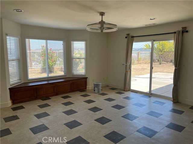 320 Woodruff Dr - Photo 2 of 8