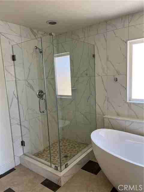 320 Woodruff Dr - Photo 4 of 8