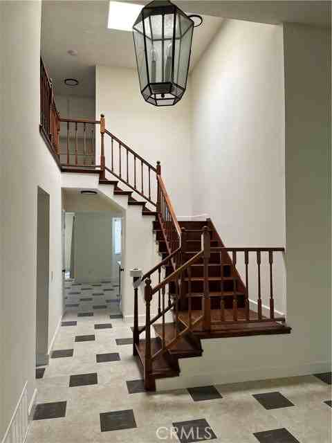 320 Woodruff Dr - Photo 6 of 8