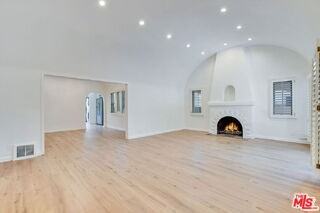 344 S Swall Dr - Photo 3 of 8