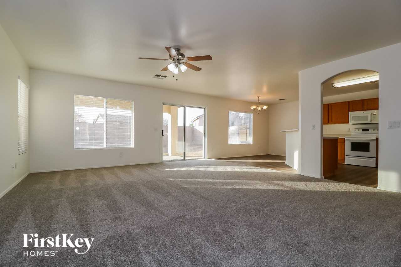 22031 W Solano Dr - Photo 3 of 15