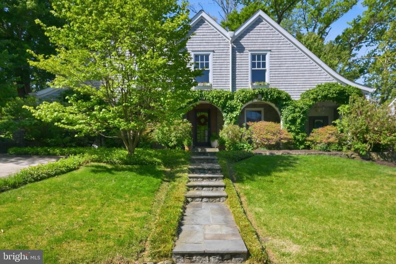 2800 Greenvale St - Photo 3 of 50